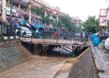 Speaker Among Halts COSASE Probe into Nakivubo Channel Project